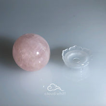 Load image into Gallery viewer, Lotus crystal ball Stand 莲花水晶球底座
